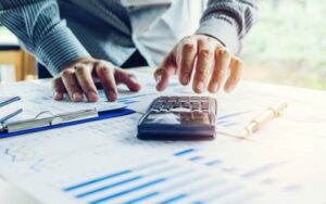 Lire la suite à propos de l’article Le chiffre d’affaires déclaré a-t-il un impact sur ma cotisation d&rsquo;assurance ?